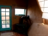 couchsurfin-earthship-18